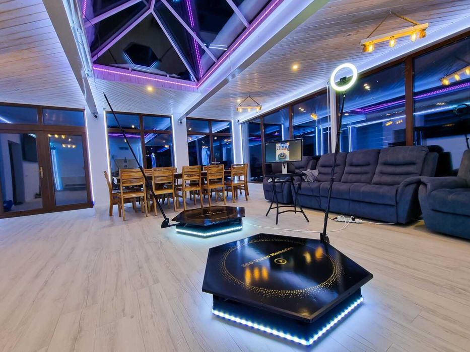 799 lei = Selfie 360 Video / Oferta Inchiriere 2 ore Platforma 360 Evenimente / Inchiriere VideoBooth pentru nunta, botez, majorat, petrecere, banchet