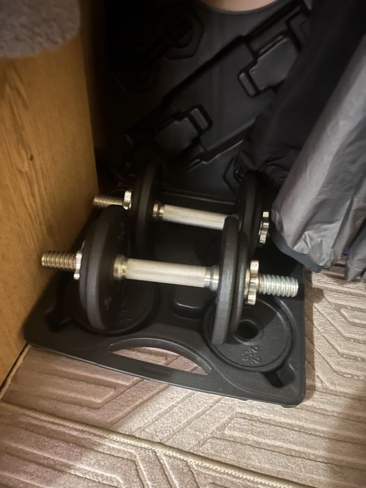 Дъмбели по 10кг всяка