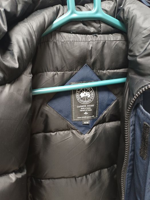 Продам куртку(пуховик)