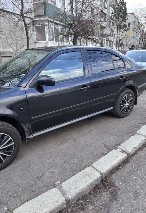 Vând Skoda Octavia tour