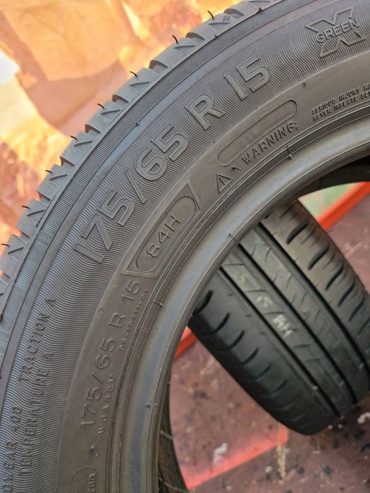 2 Anvelope Michelin 175 65 R15 de vara