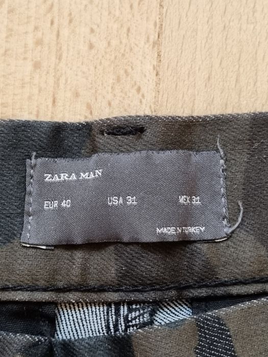 Vând Blugi Zara Man
