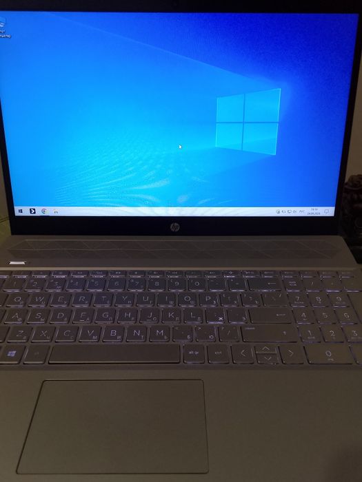 Ноутбук HP Pavilion. Intel Core i5 8250u.