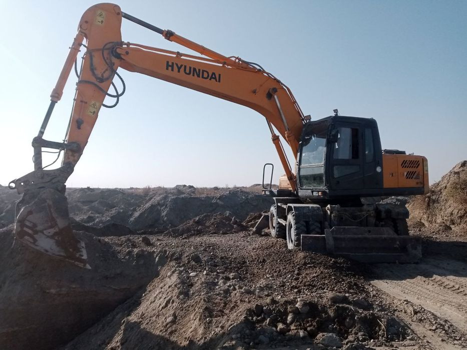 Эксковатор 200 хундай 63000 доллар