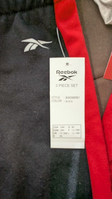 Reebok комплект за детенце