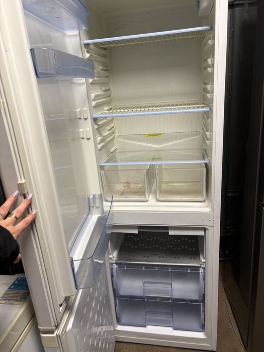 Vand frigider arctic