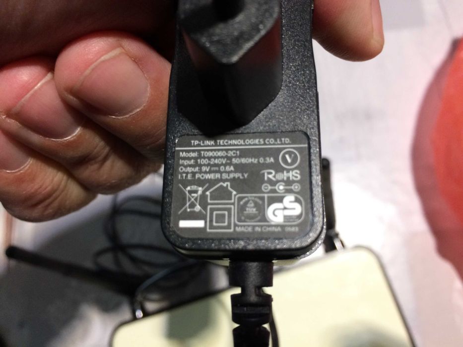 Настолен компютър работещ и рутер TP-Link TL-WR940N 300N