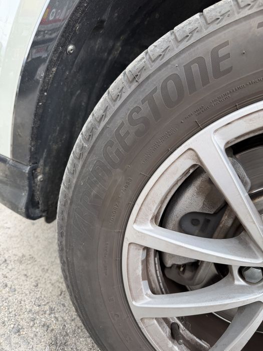 Audi джанта с летни гуми Bridgestone 225/70R17