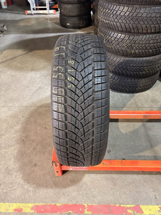 Anvelopă iarna 235/55/19 GoodYear UltraGrip Performance+ 235 55 19 R19
