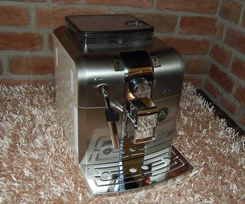 Кафе машина Saeco Syntia