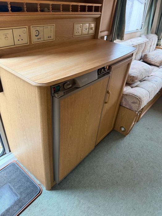 Rulota VanRoyce 2002, Mover nou