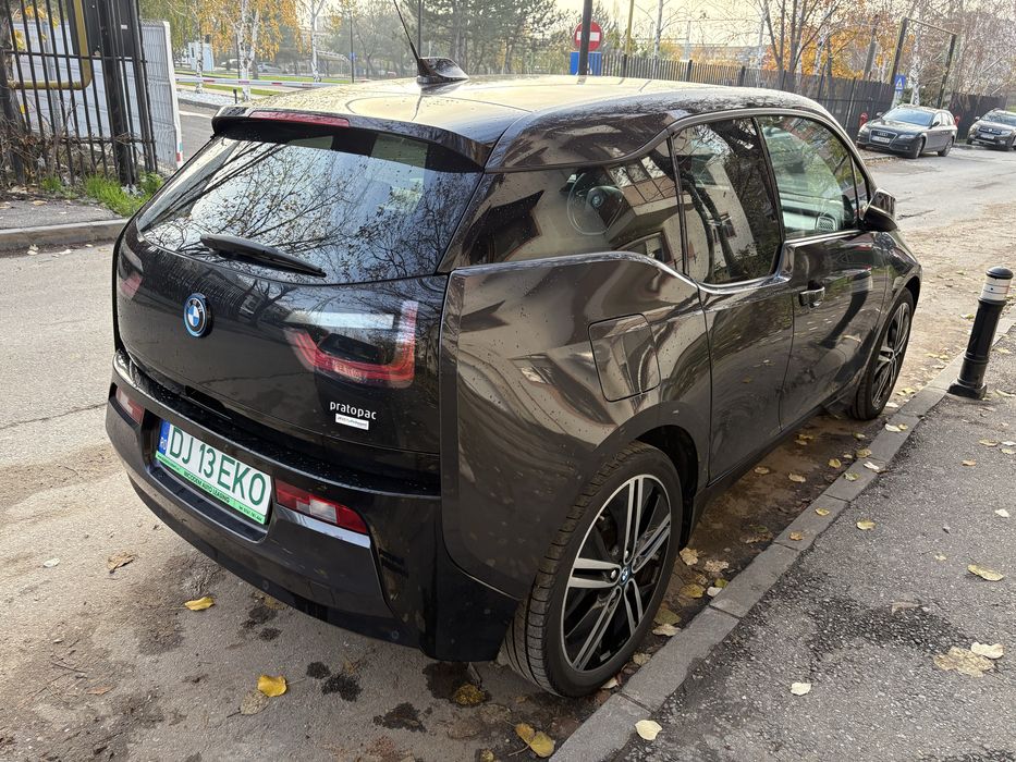 BMW i3 2015 170 cp. electrica impecabila