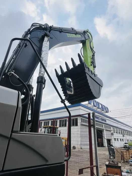 Спецтехника Экскаватор