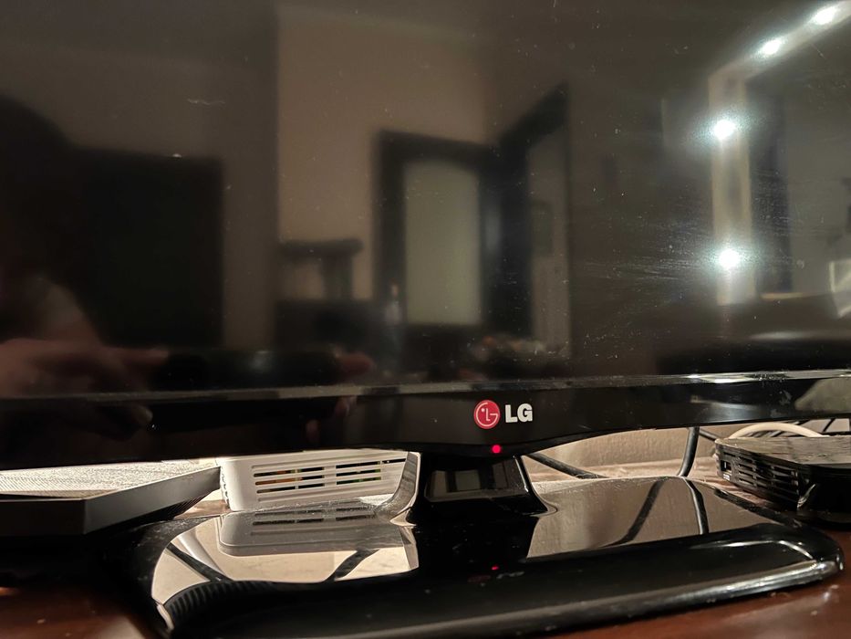 телевизор LG 27" много добро състояние