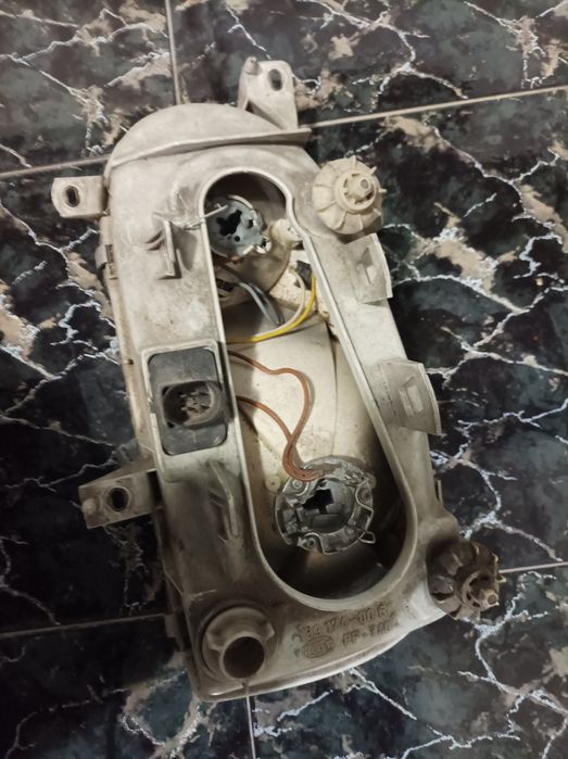 Фарове едносекционни и двусекционен за Голф3