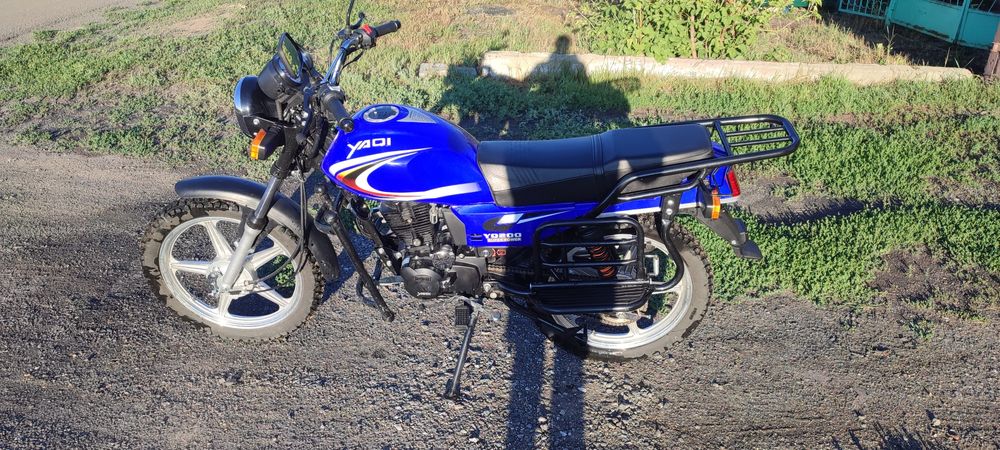 Мотоцикл 200 куб