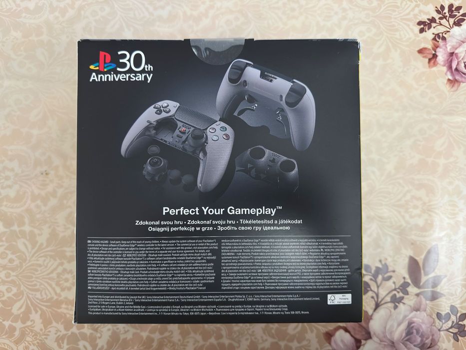Dualsense Edge limited edition 30th anniversary