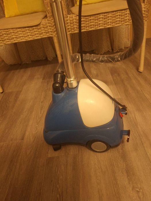 Продам НОВЫЙ паровой утюг