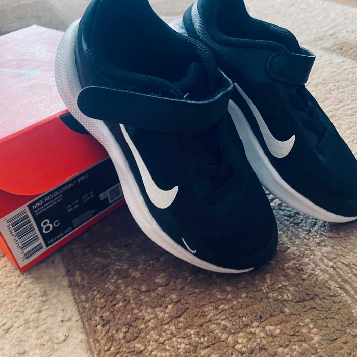 Детски маратонки Nike Revolution 7 размер 25