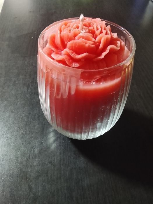 Lumanare tip pahar cu floare