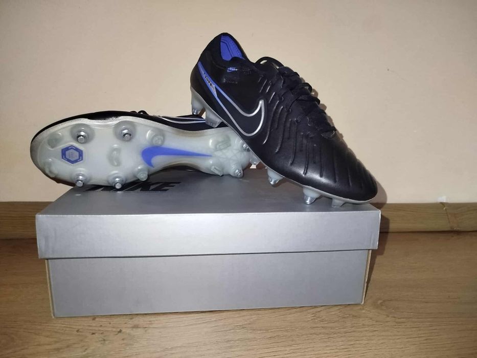 Nike Tiempo Legend Elite SG-Pro Ac, Puma Ultra 5 Ultimate FG