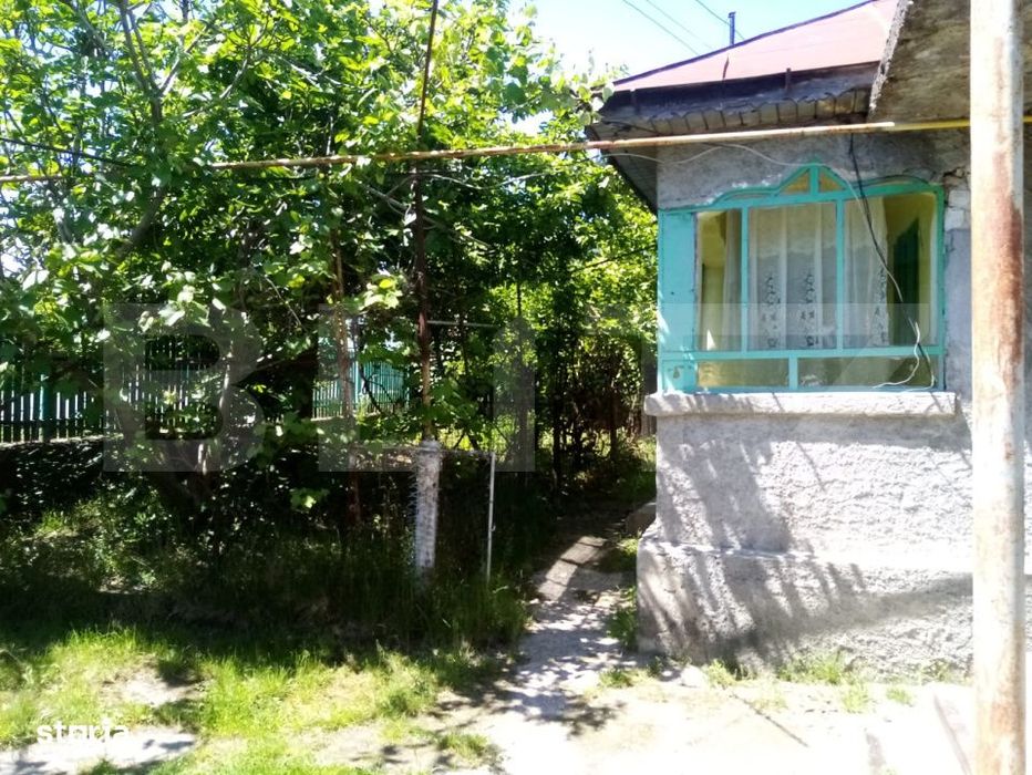 Teren intravilan suprafata 1700mp, utilitati pe teren , super privelis