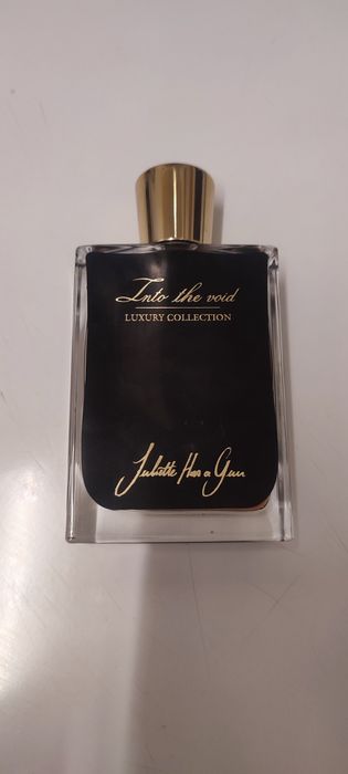 Into the void  juliette has a gun . Parfum