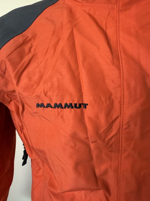 Jacheta Mammut , de dama