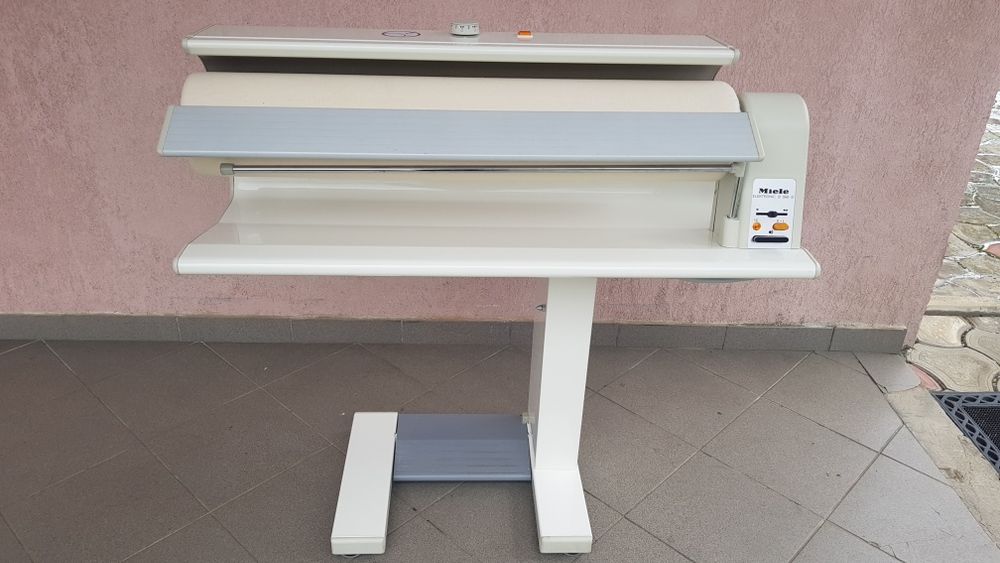 Calandru de calcat Miele .