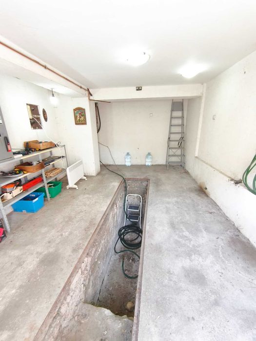 Продавам къща в гр. Перник кв. Клепало