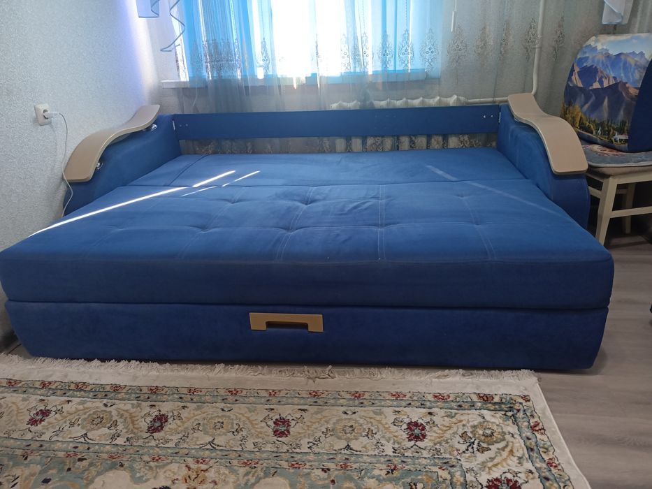 Продается раскладной диван