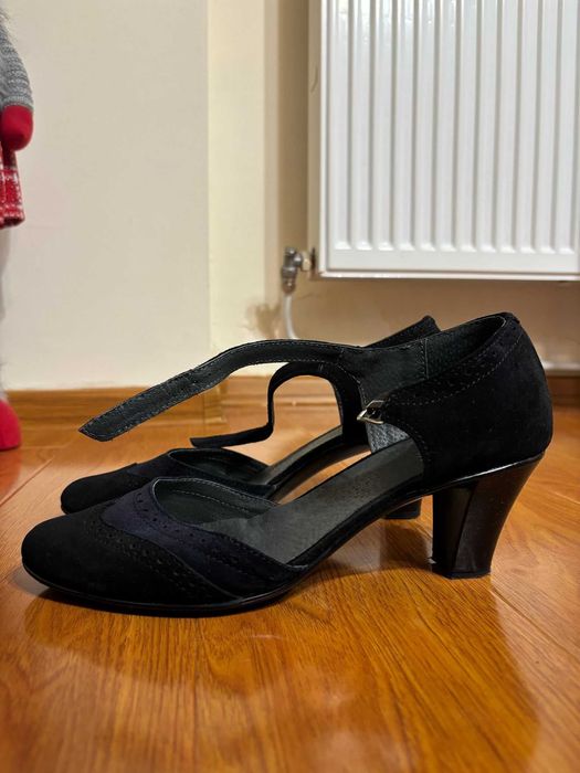 Pantof cu toc dama negru bluemarin