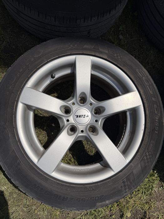 Продавам комплект алуминиеви джанти RIAL 16” с летни гуми Kumho.