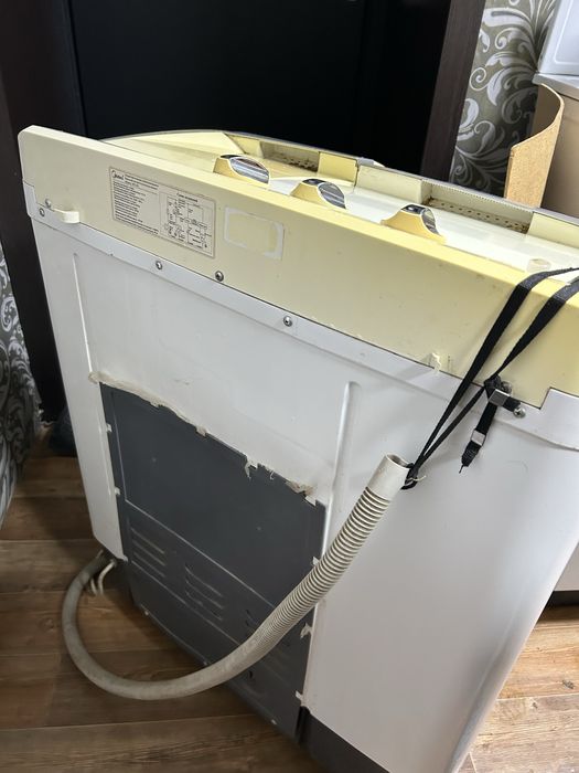 машину-полуавтомат Midea MTC-60
