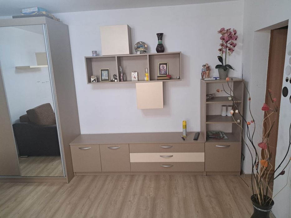 Apartament de închiriat