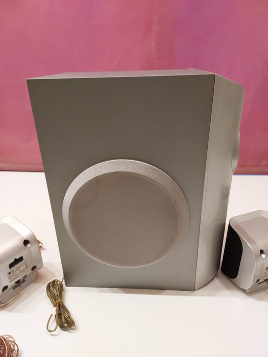 Sistem audio 5.1 de la LG. Perfect funcțional.