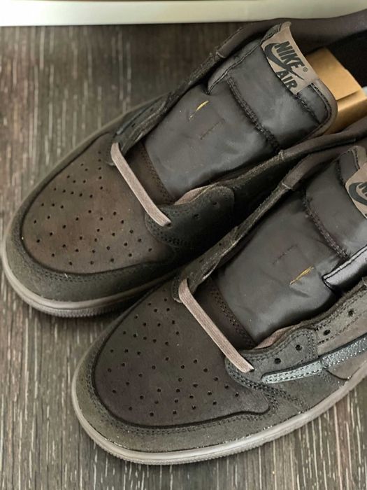 Обувки Air Jordan 1 Travis Scott Velvet Brown 45 EU