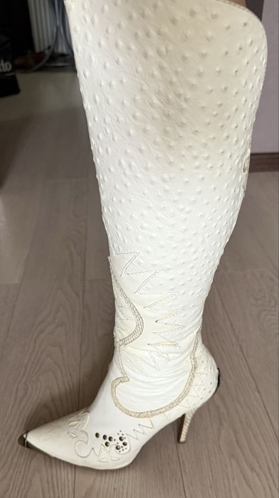 Продам шикарные сапоги натуральная кожа