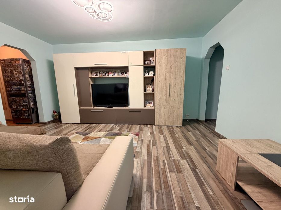 Apartament cu 3 camere, mobilat si utilat modern - zona Circumvalatiun