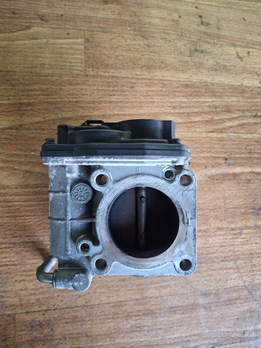 Дросел за Нисан Кашкай 1.6 j10