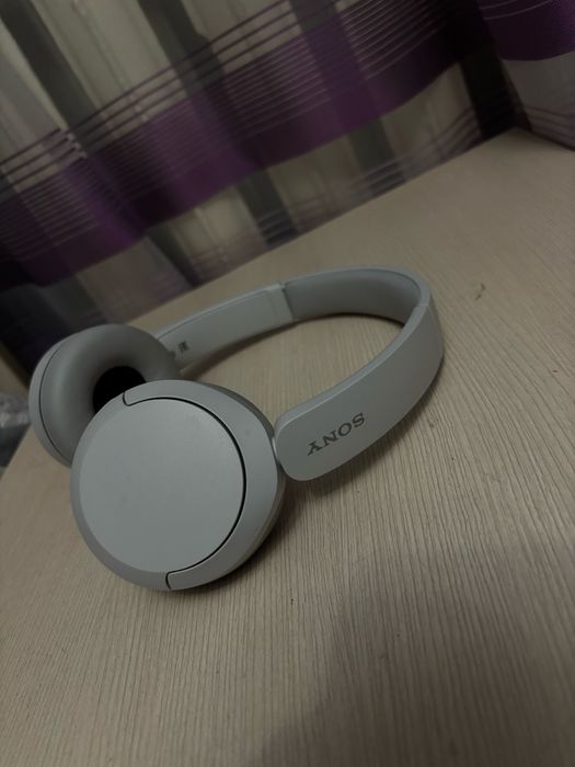 Наушники  WH-CH520 белый