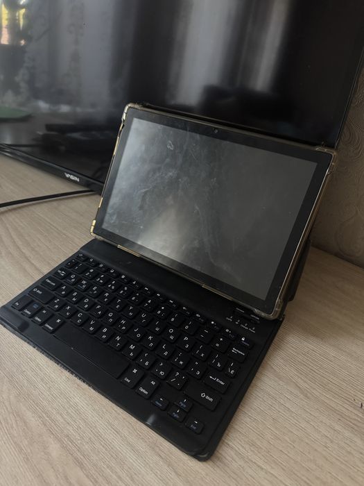 Продаётся планшет G-VIII с клавиатурой