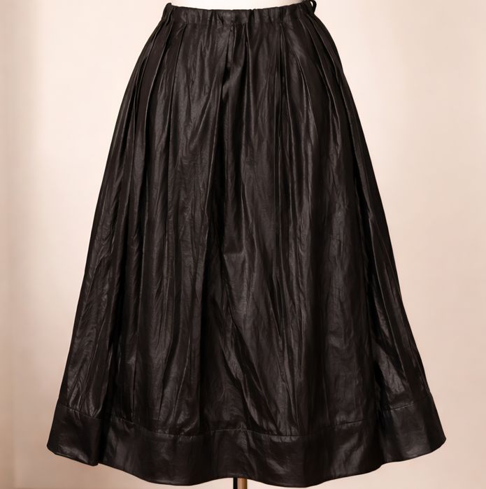 Стилни дамски поли