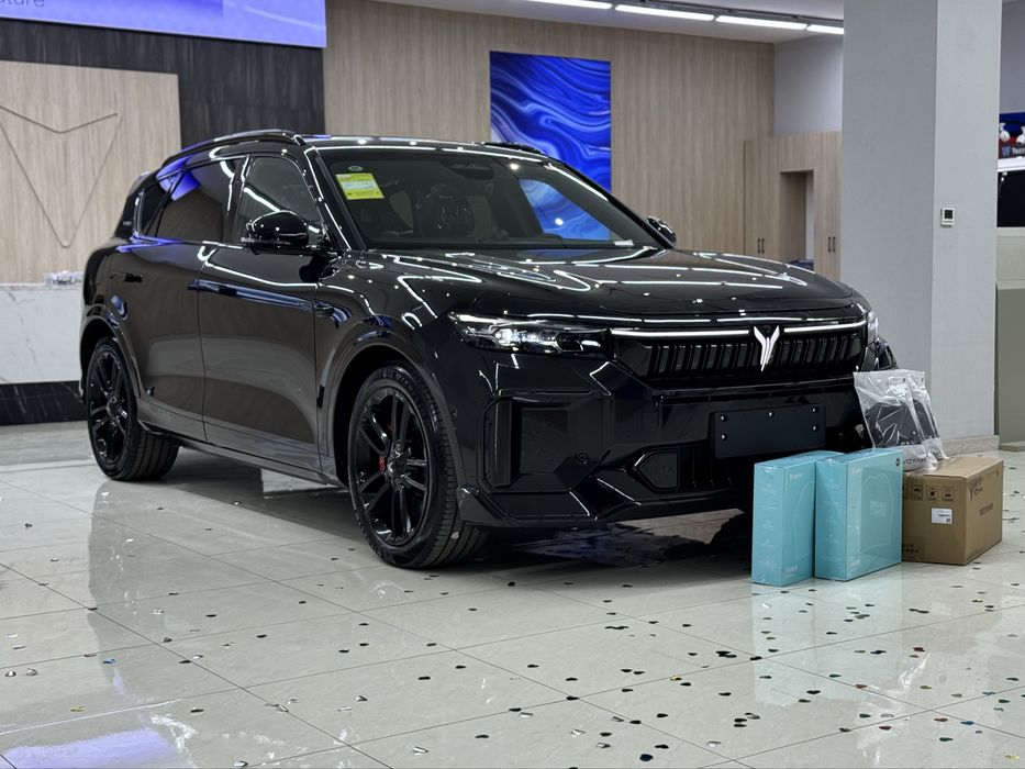 Voyah free Apollo tech 2025 res NALICHIDA