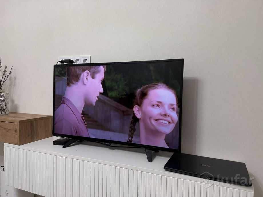 Televizor LED Philips, 102 cm , Full HD - garantie