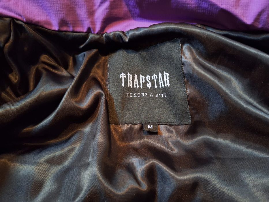 Продам куртку фиолетового цвета