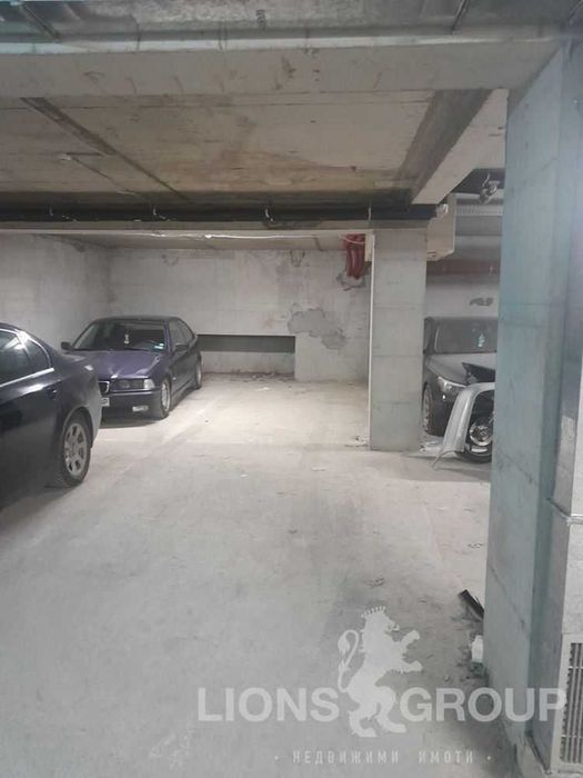 Дава се под наем Гараж / Паркомясто в Варна, Левски - 40 кв.м за 204 € - Снимка #3