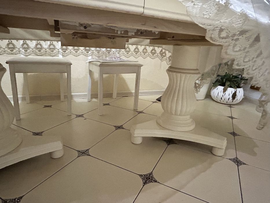 Продается кухонный стол