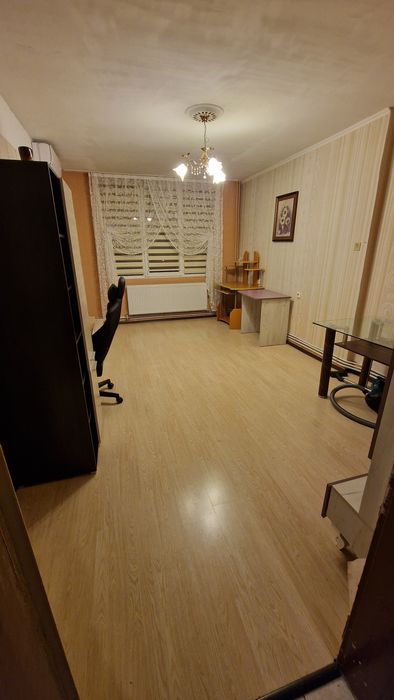 Дава се под наем Четиристаен апартамент в Търговище, Център - 105 кв.м за 249.9 € - Снимка #6