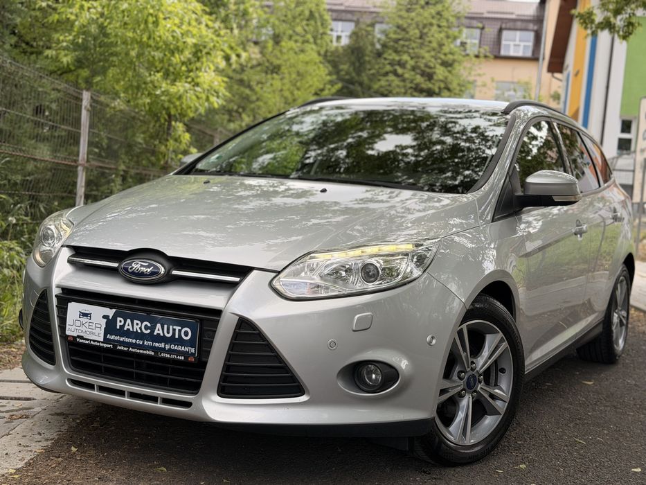Rate de la 130euro/Luna Ford Focus Style 2013 1.6 Diesel 115cp E5 Garantie 3Ani 210mii-KmReali Xenon LED ParkAssist Navi ClimatronicDublu